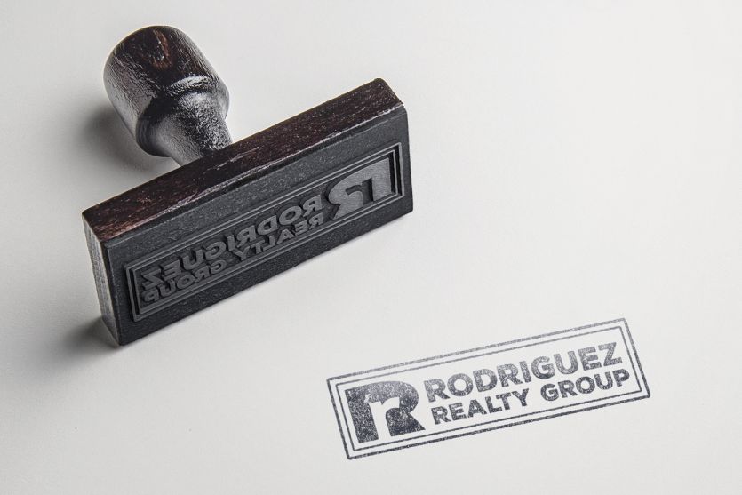 Rodriguez Realty Group Logo